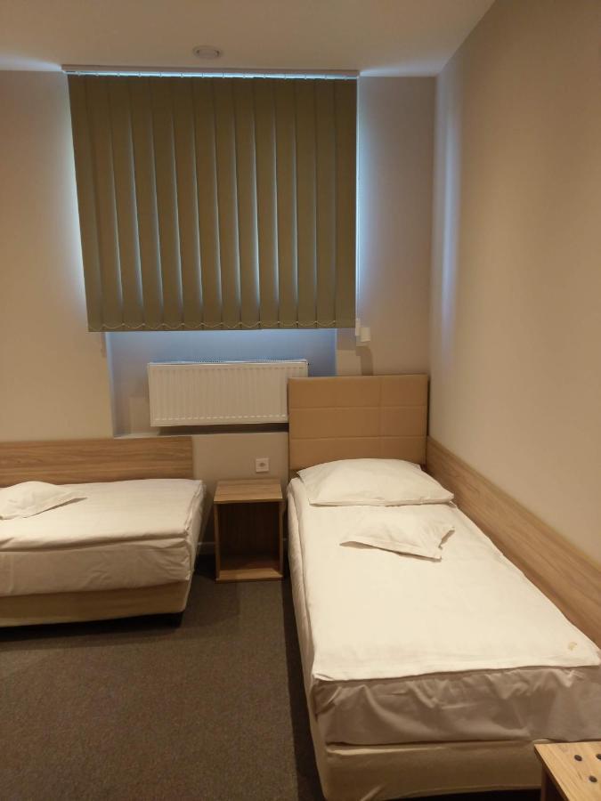 Hotel Astra Dąbrowa Górnicza المظهر الخارجي الصورة