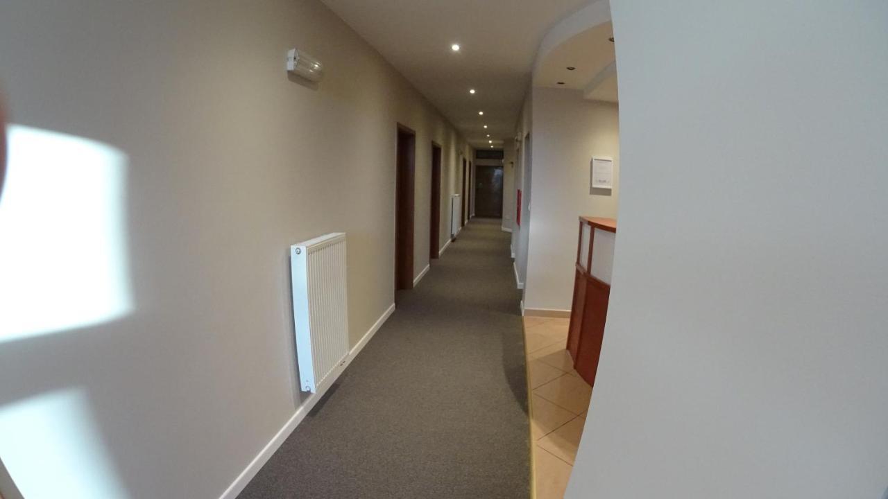 Hotel Astra Dąbrowa Górnicza المظهر الخارجي الصورة