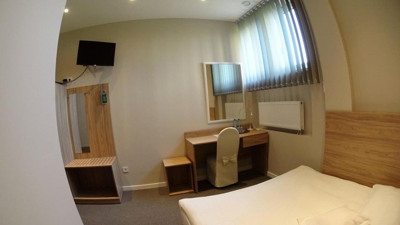 Hotel Astra Dąbrowa Górnicza المظهر الخارجي الصورة