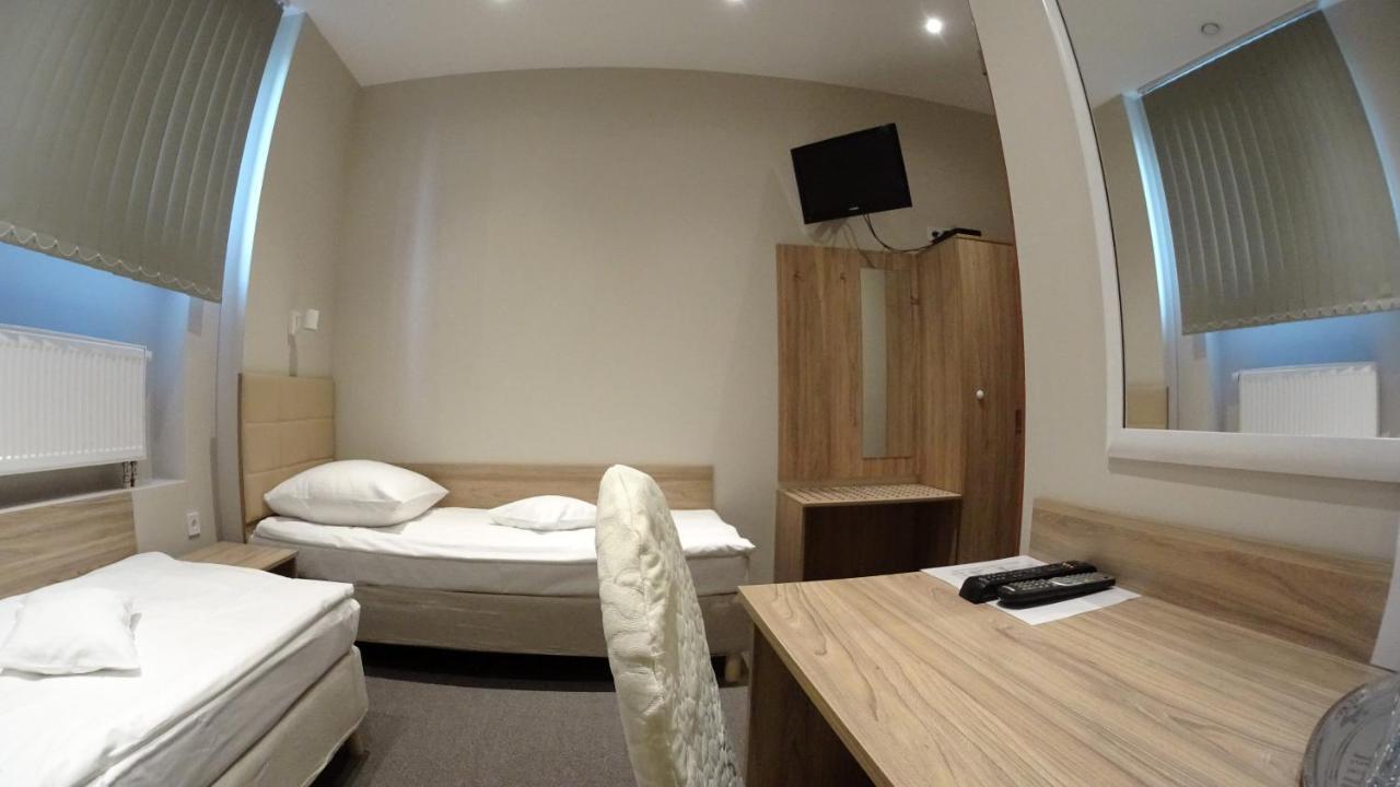 Hotel Astra Dąbrowa Górnicza المظهر الخارجي الصورة