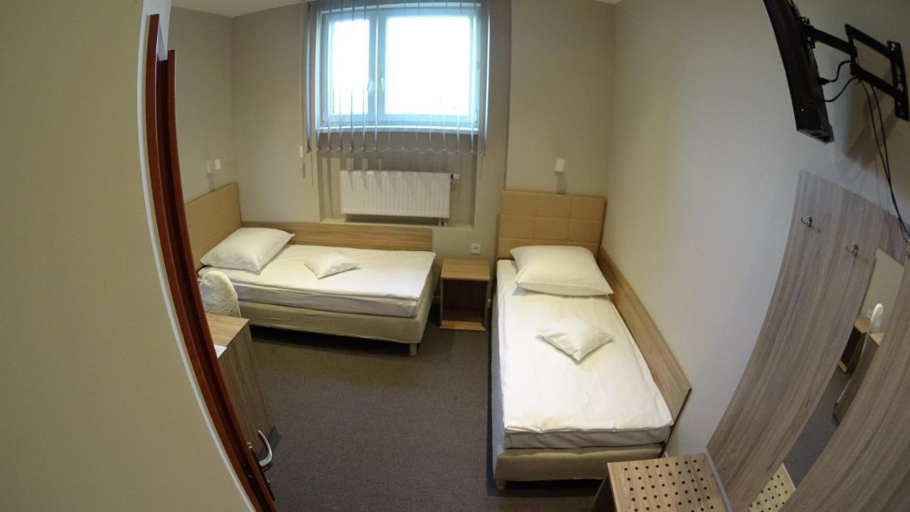 Hotel Astra Dąbrowa Górnicza المظهر الخارجي الصورة